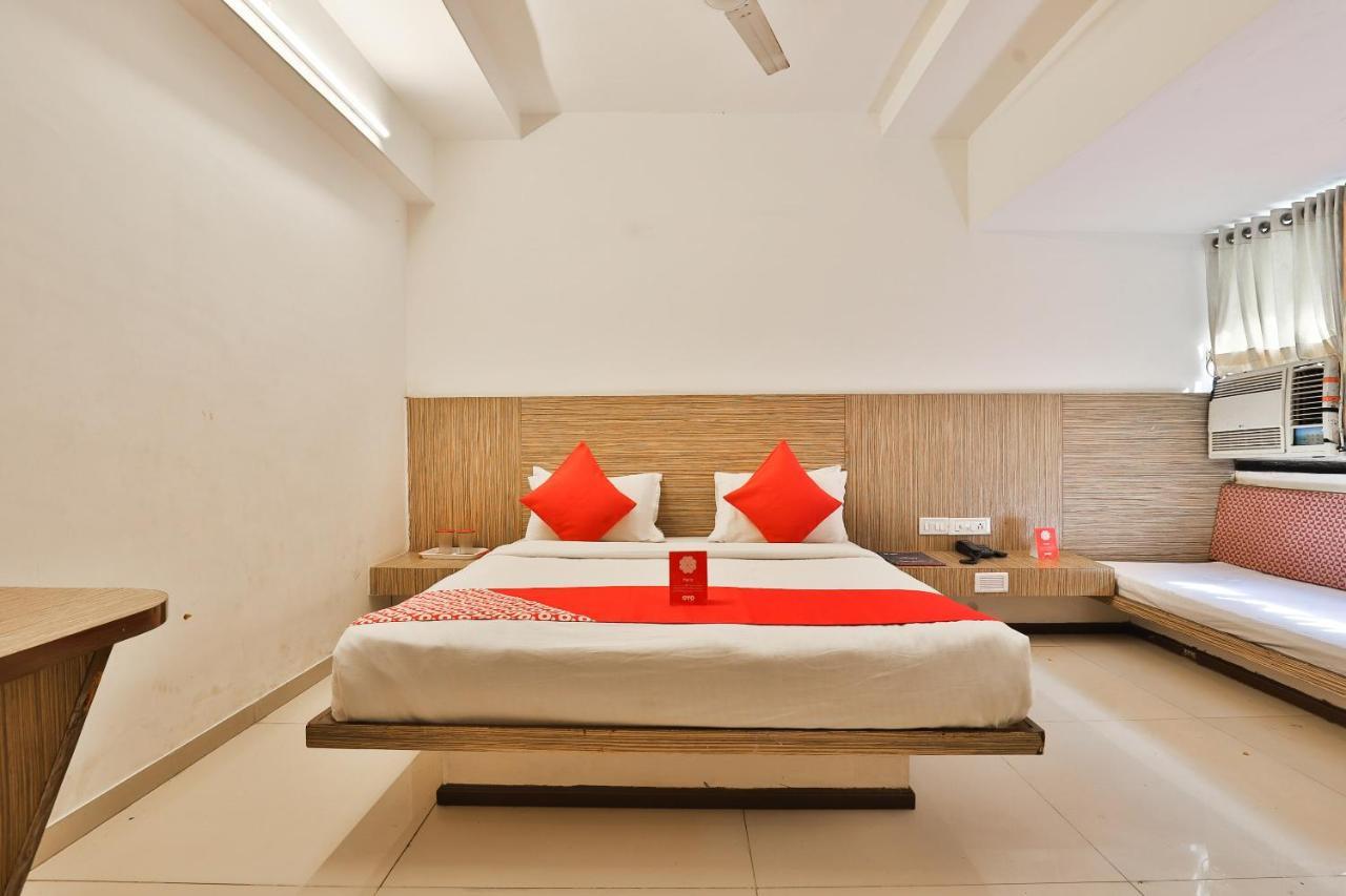Oyo 8758 Hotel Swagatam Ahmedabad Buitenkant foto