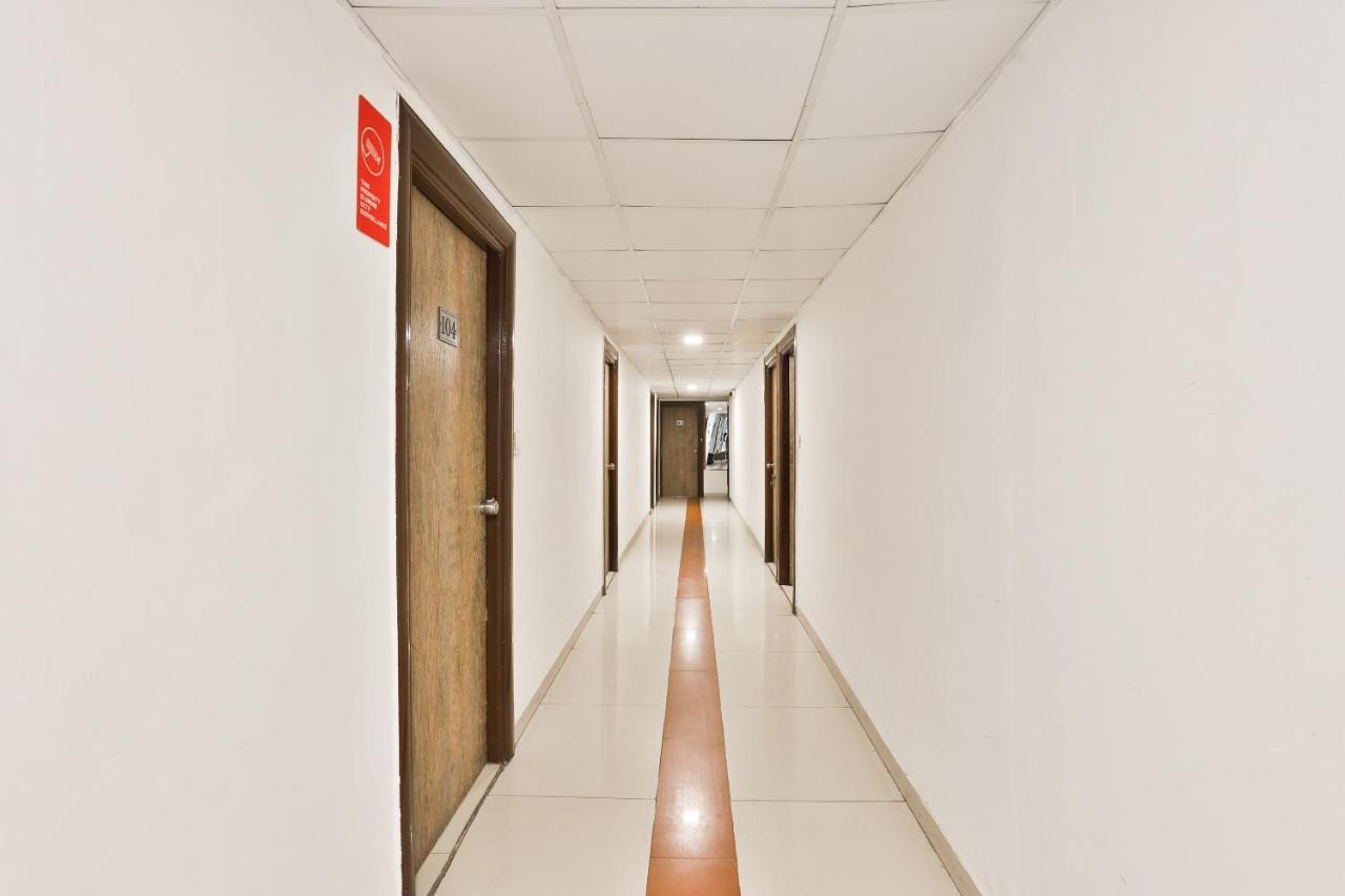 Oyo 8758 Hotel Swagatam Ahmedabad Buitenkant foto
