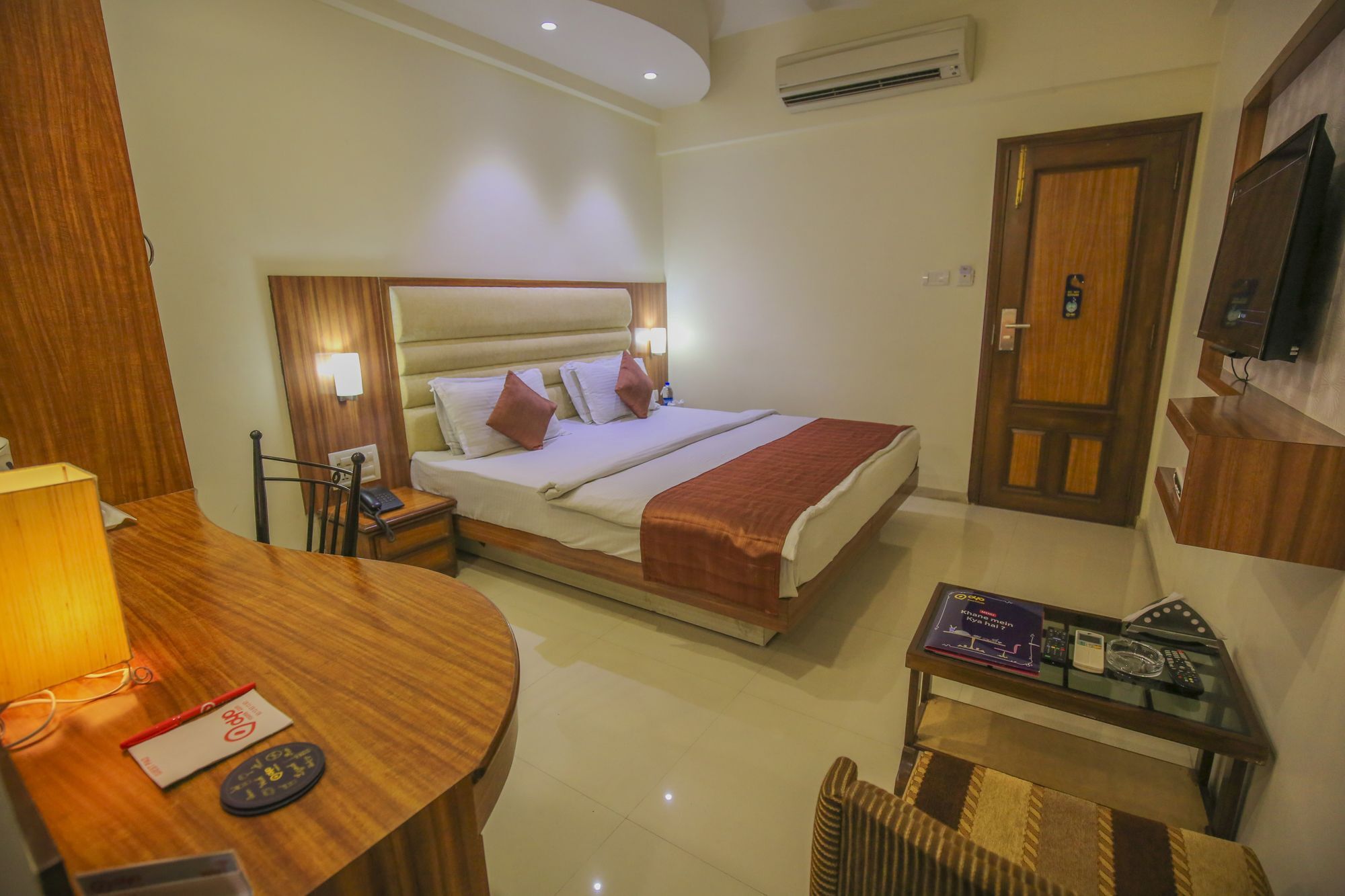 Oyo 8758 Hotel Swagatam Ahmedabad Buitenkant foto